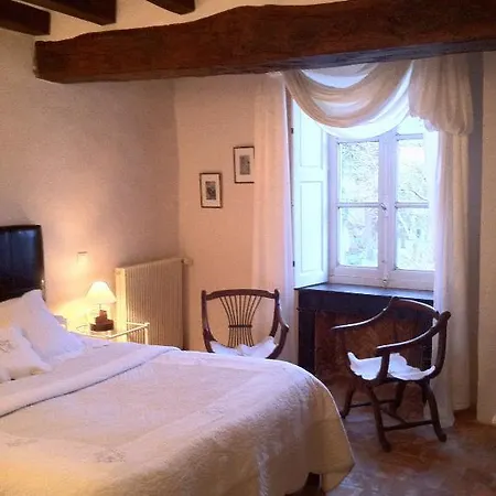L'ancien Presbytere La Rucheliere Bed and breakfast Contigné