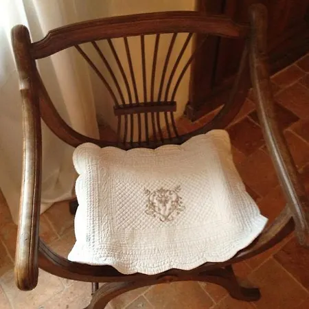 L'ancien Presbytere La Rucheliere Bed and breakfast Contigné