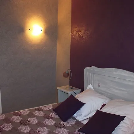 L'ancien Presbytere La Rucheliere Bed and breakfast Contigné